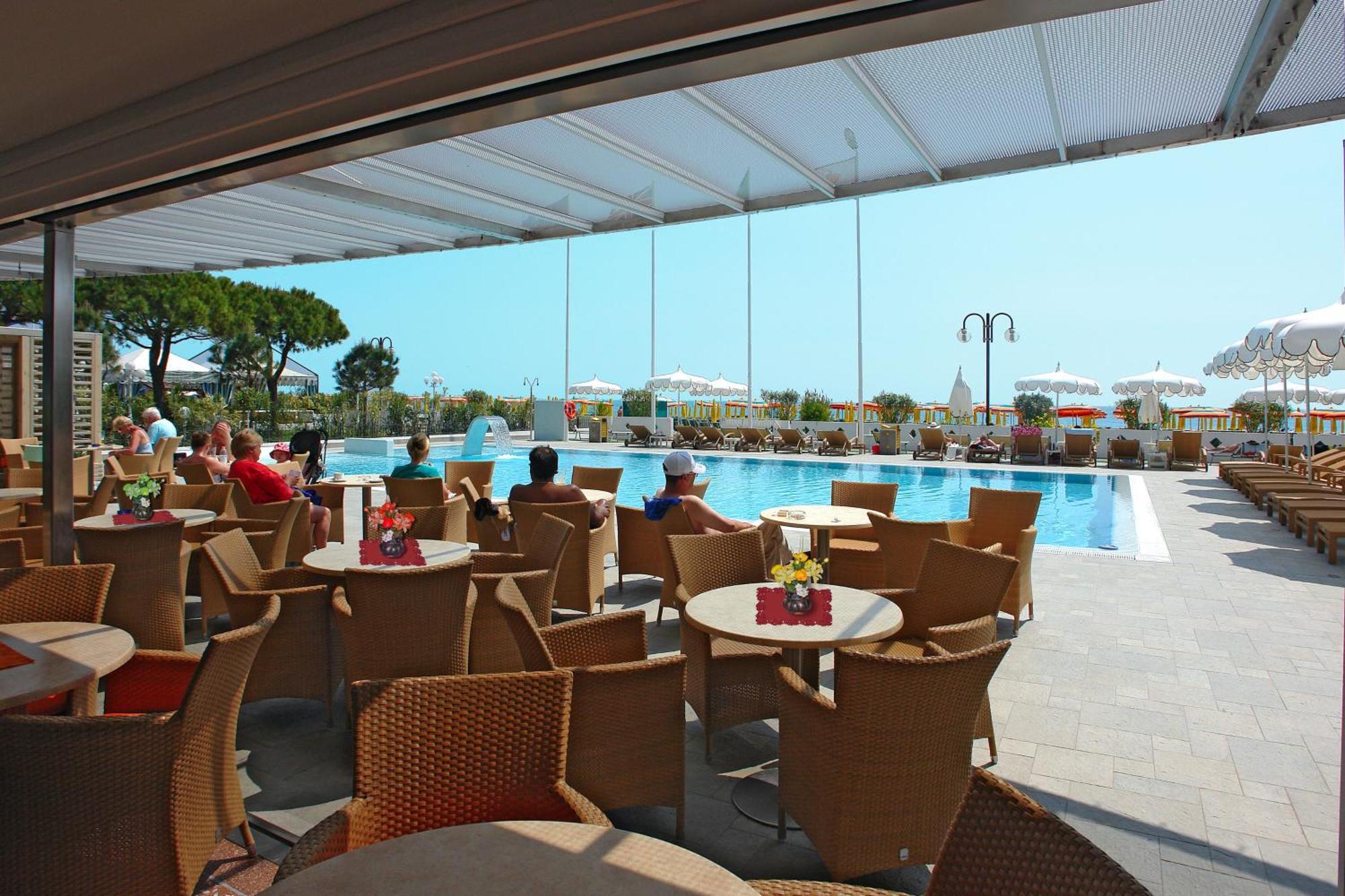 Hotel Cesare Augustus Lido di Jesolo Exterior photo